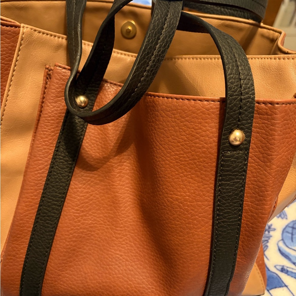 Vintage Fossil two tone Tote Bag with Interior Zip Pocket and outer pocket